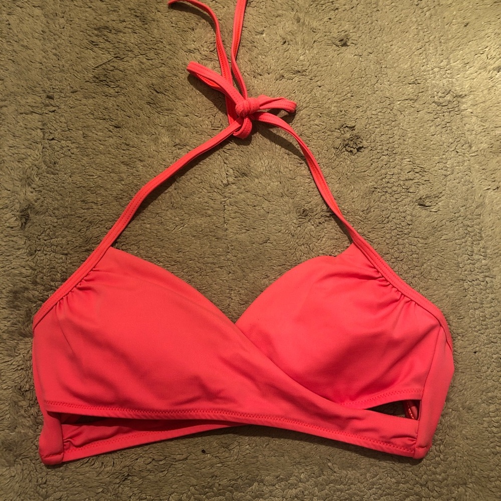 Pink bikini top